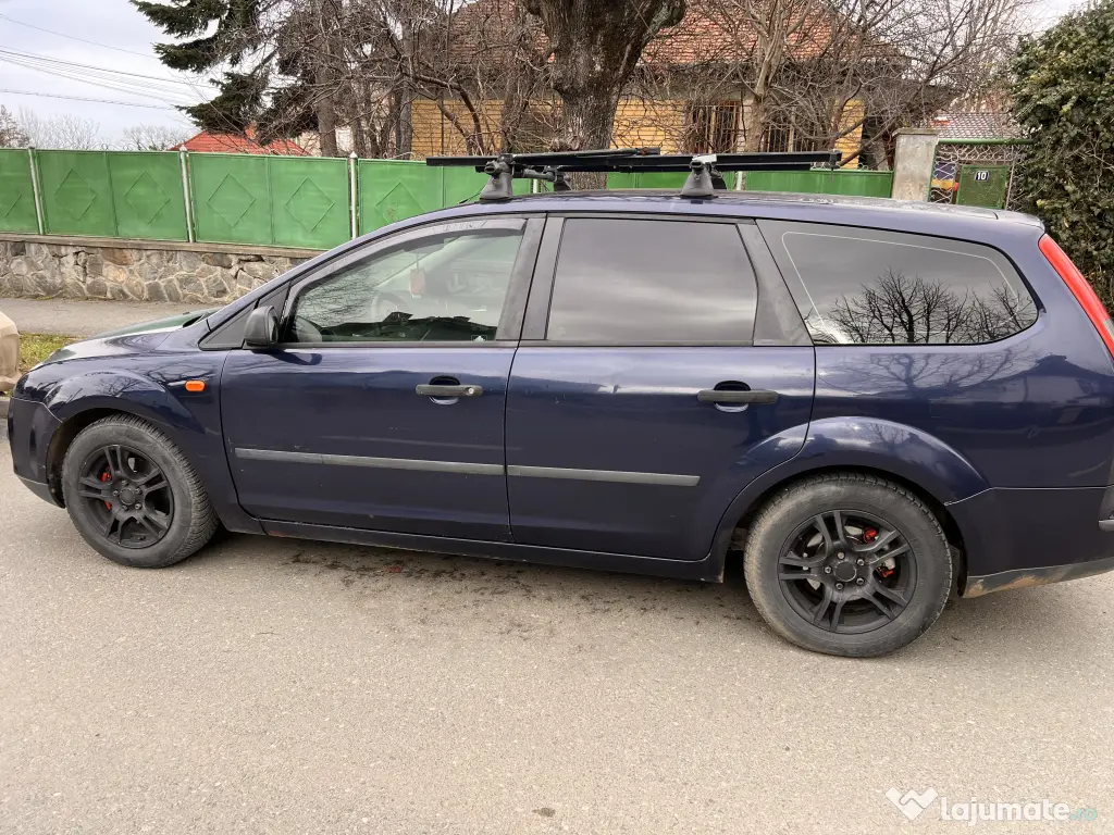 Ford focus 2 , 2005 , 1,4 benzina și GPL 