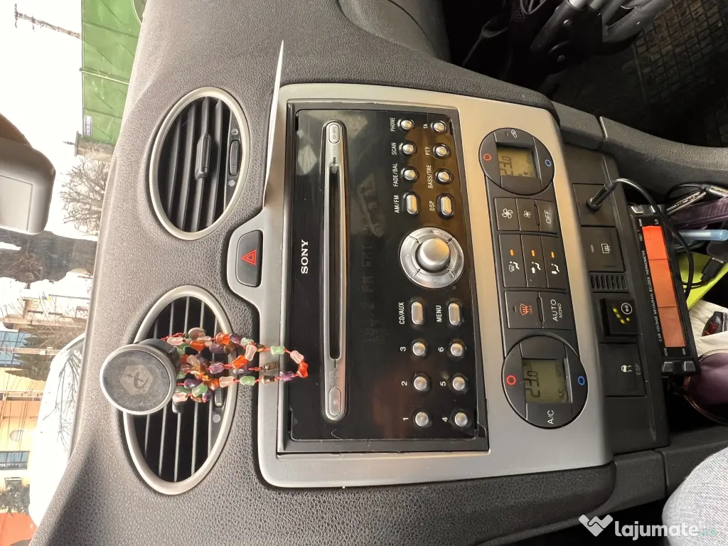 Ford focus 2 , 2005 , 1,4 benzina și GPL 