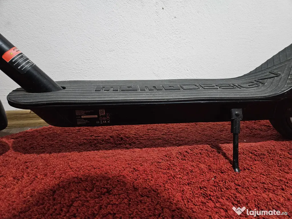 Trotineta electronica Momodesign