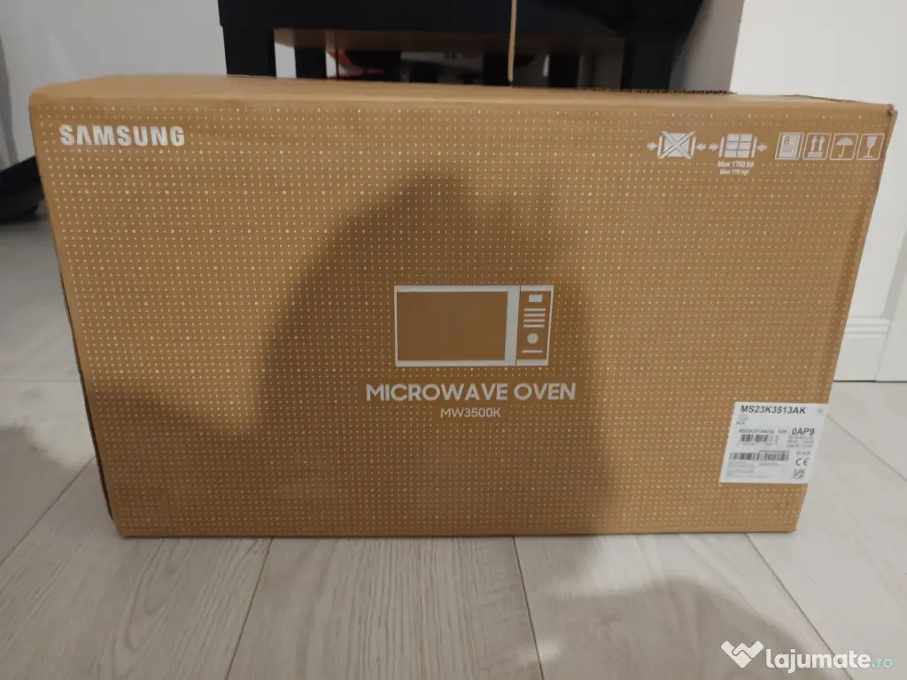 Cuptor cu microunde Samsung 800W Negru 23L Digital, Quick Defrost