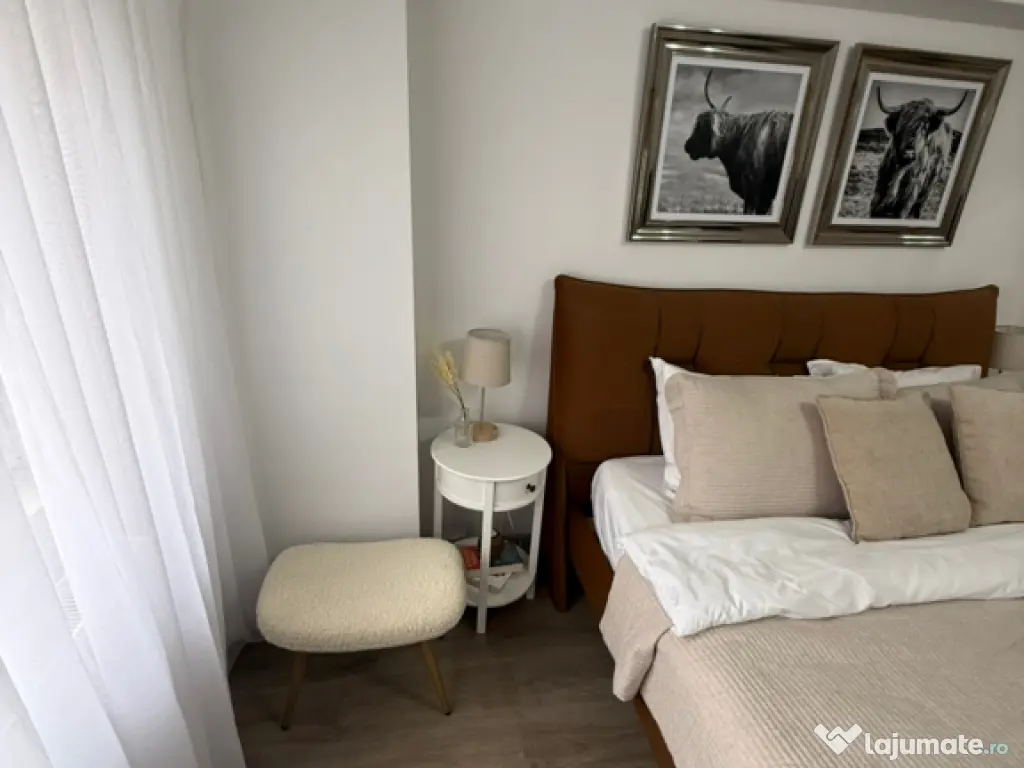 vând mobilier living