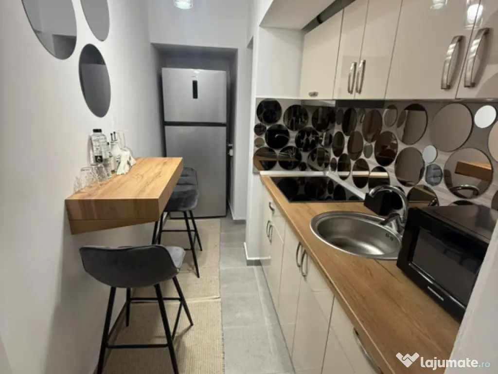 vând mobilier living