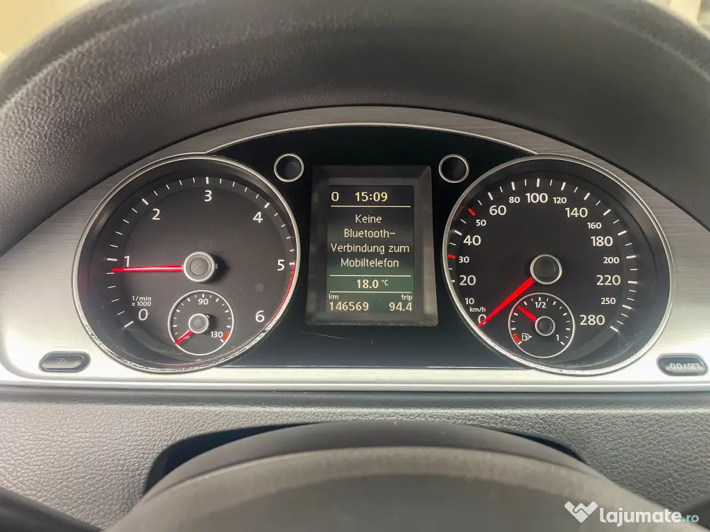VW PASSAT CC , 2.0 TDI . 146 000 Km Reali . Trapa mare , Bi-Xenon .
