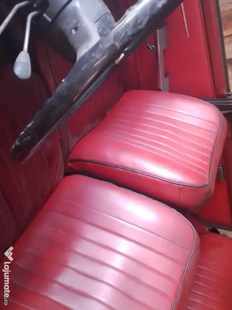 Vând fiat1300 în anul1966,radiat, nefuncțional. 