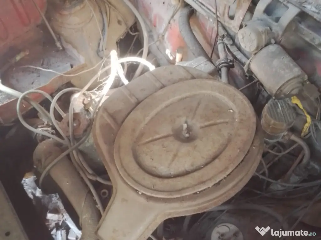 Vând fiat1300 în anul1966,radiat, nefuncțional. 