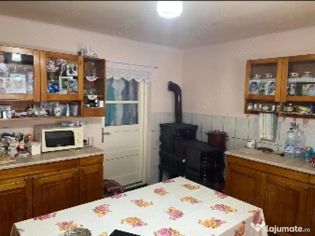 Casă individuală Săcășeni