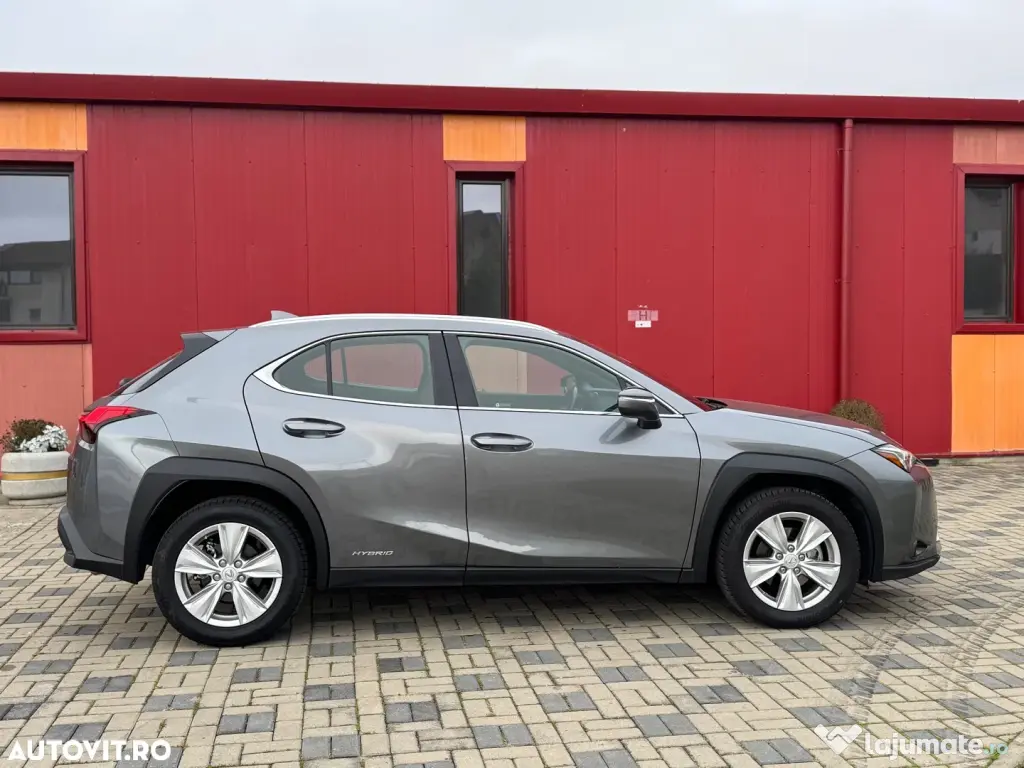 Lexus UX 250h Business Edition- Fcatura-Garantie-Revizie-Test baterie 