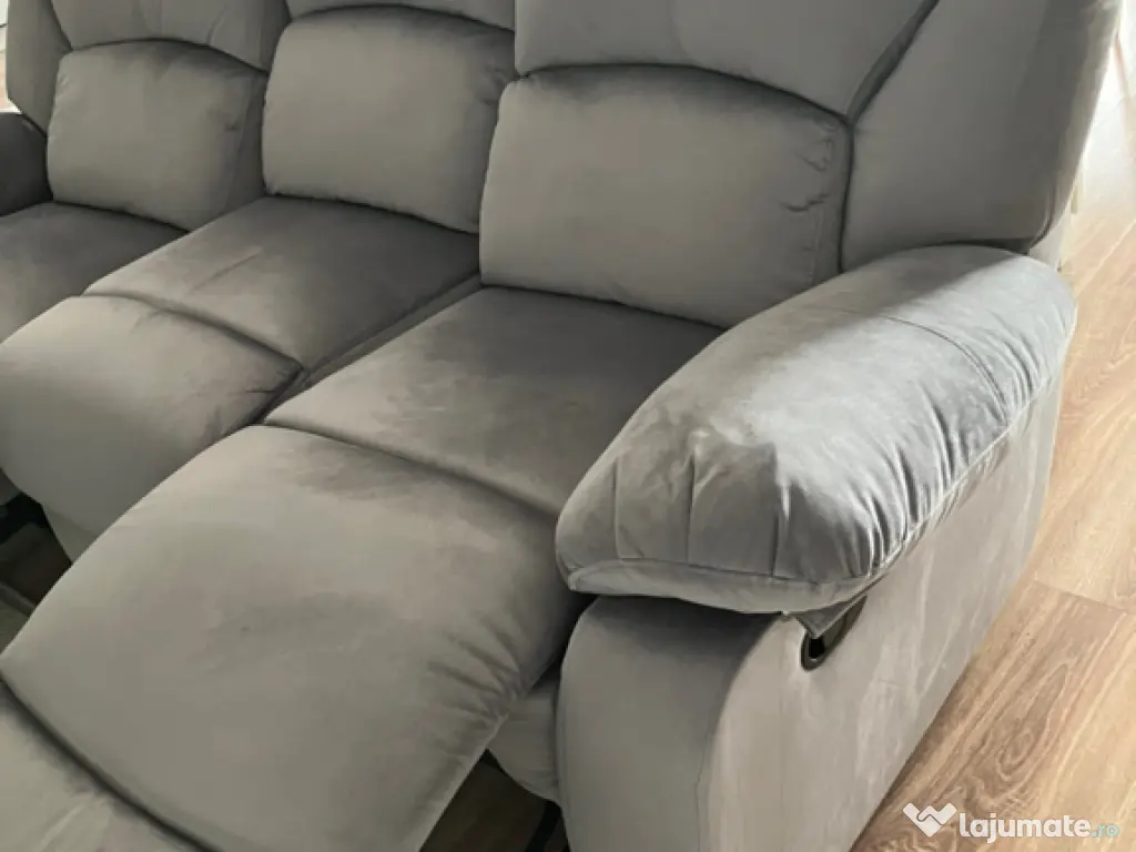 Canapea 3 locuri cu recliner 
