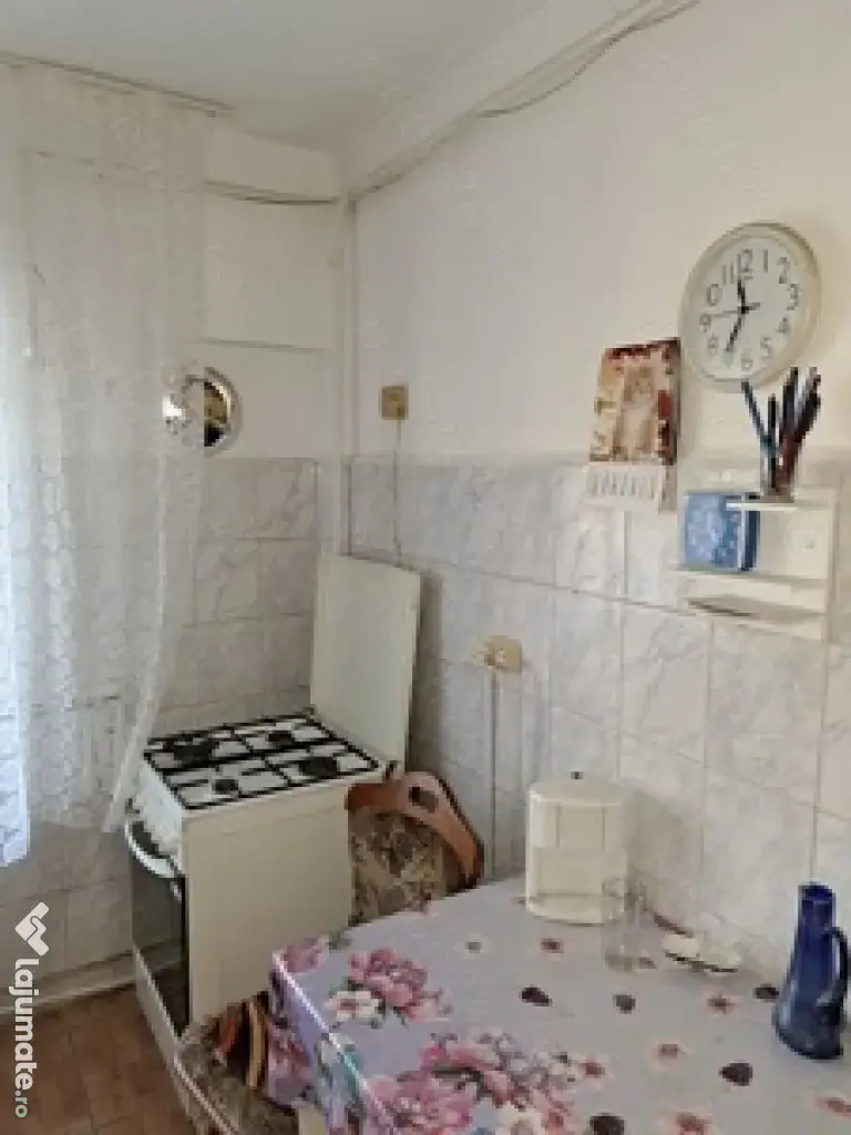 Apartament ultracentral 3 camere pt inchiriat