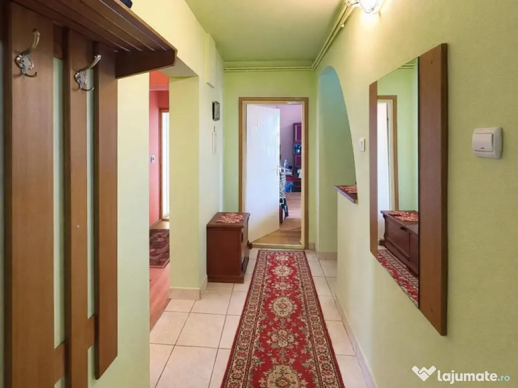 Tur 3D! Apartament 4 camere,2 balcoane,2 bai,zona centrala A