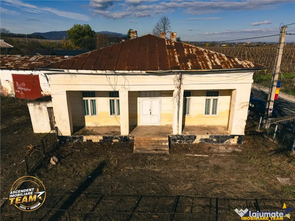 FILM! Domeniu de 4.000 mp intravilan casa boiereasca autent