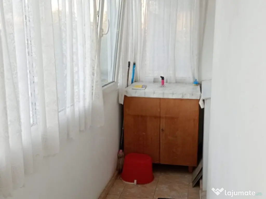 Apartament 2 camere + boxa, Mazepa 2 - direct proprietar 