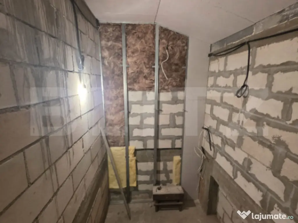 Casa 148 mp, zona Priseaca 