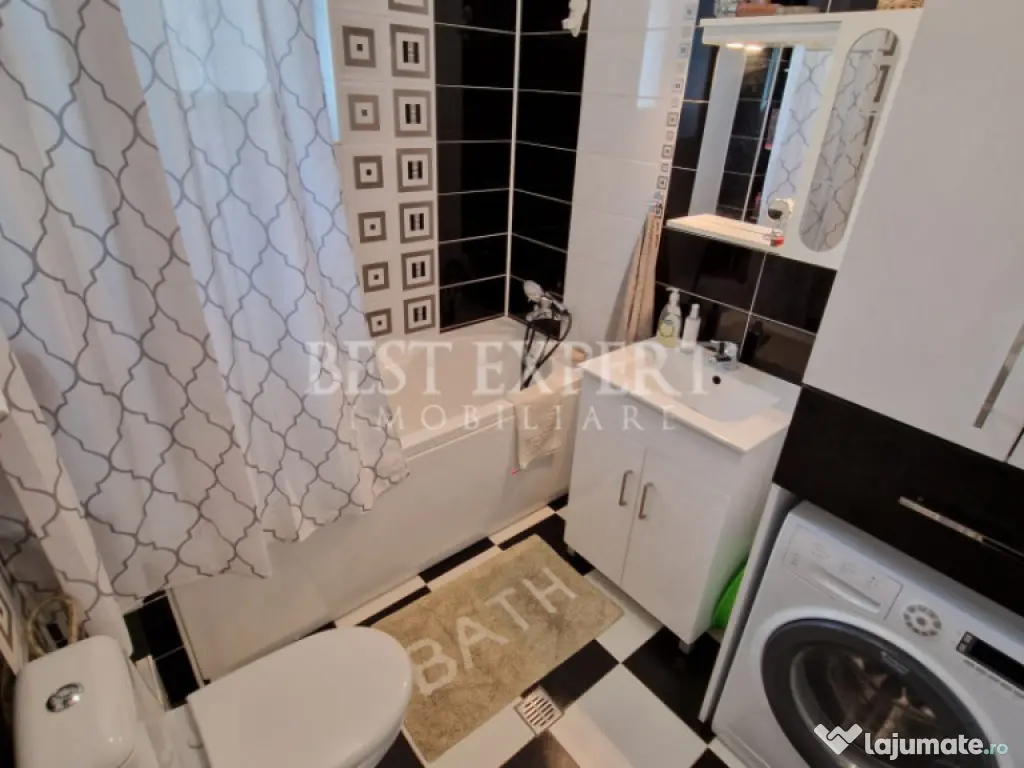 Vilă de vânzare – mobilată și utilată/complex privat 