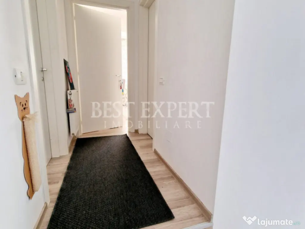 Vilă de vânzare – mobilată și utilată/complex privat 