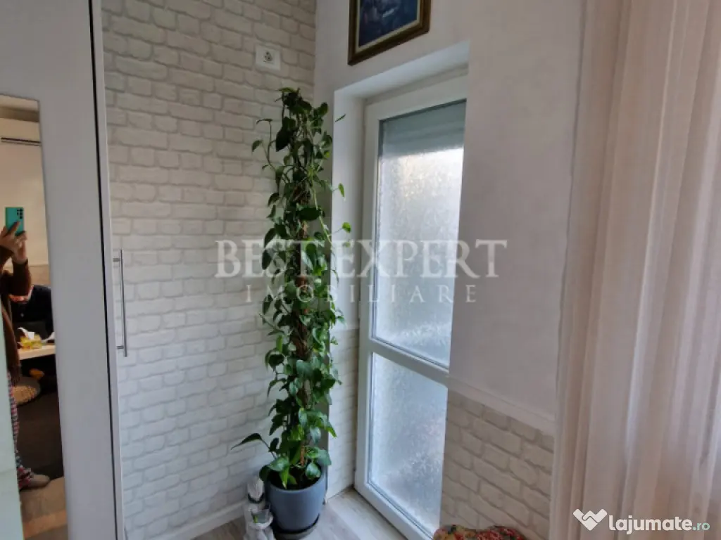 Vilă de vânzare – mobilată și utilată/complex privat 