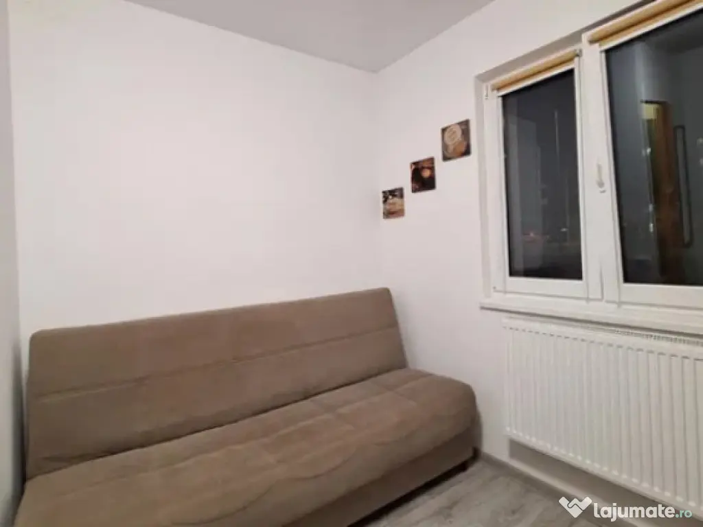 Camera de camin cu baie proprie - zona Florilor 