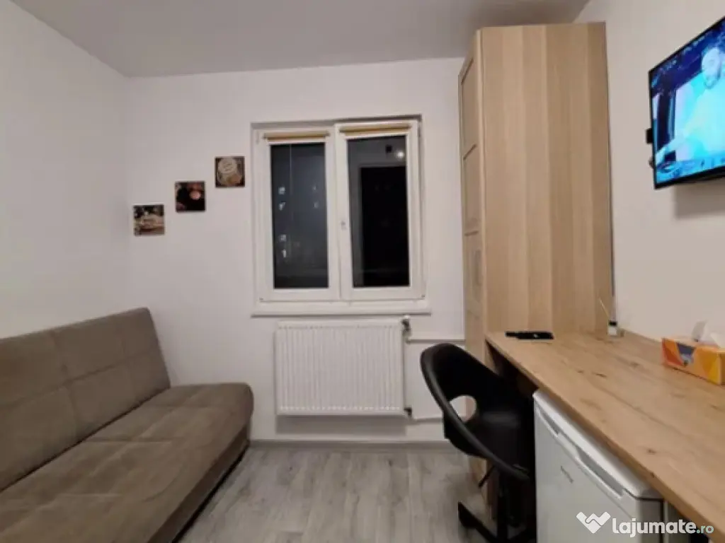 Camera de camin cu baie proprie - zona Florilor 