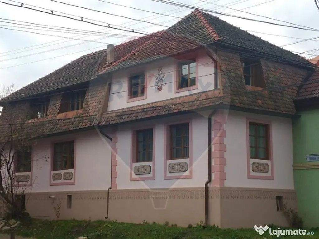 Reședință cu farmec aparte în inima Cisnădioarei 