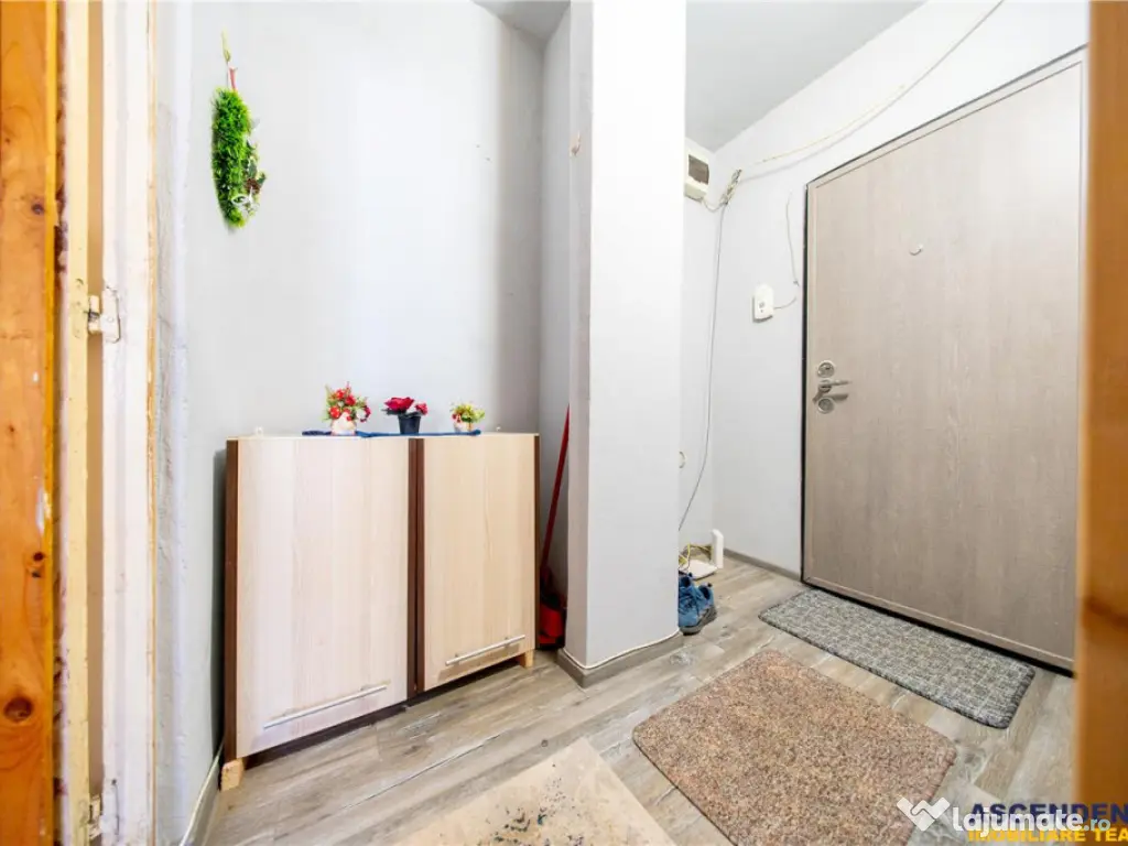 Garsoniera cocheta, apreciabila ariere, Lenin, Sfantu Gheorg 