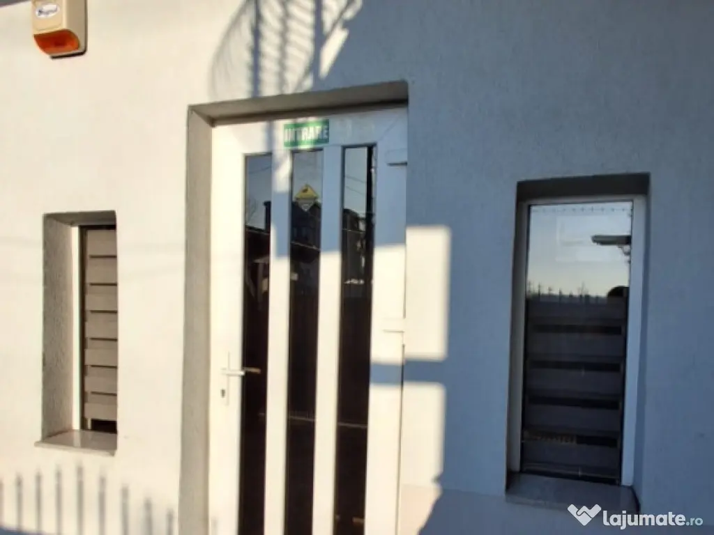 Camera de închiriat, 14 mp, zona Eroilor