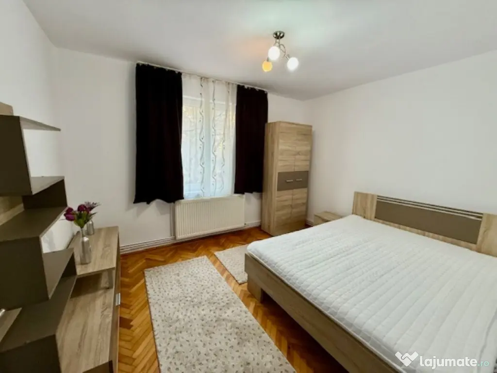 AA/1161 De închiriat apartament cu 2 camere în Tg Mureș - 7 Noiembrie 