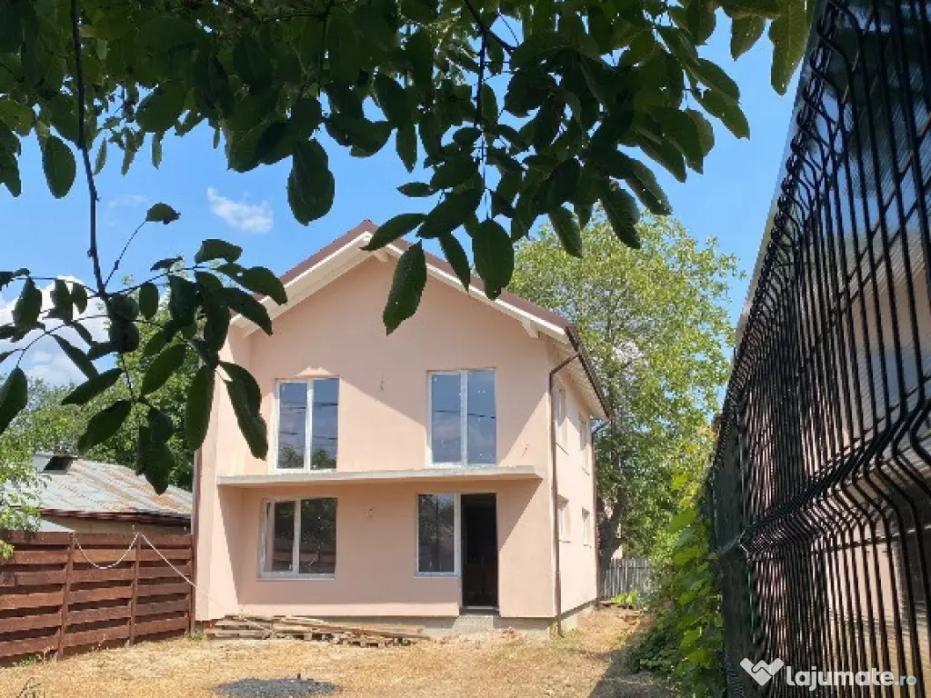 Vila P+E+pod Saftica Balotesti, Tunari, 120 mp utili, 370 mp curte 