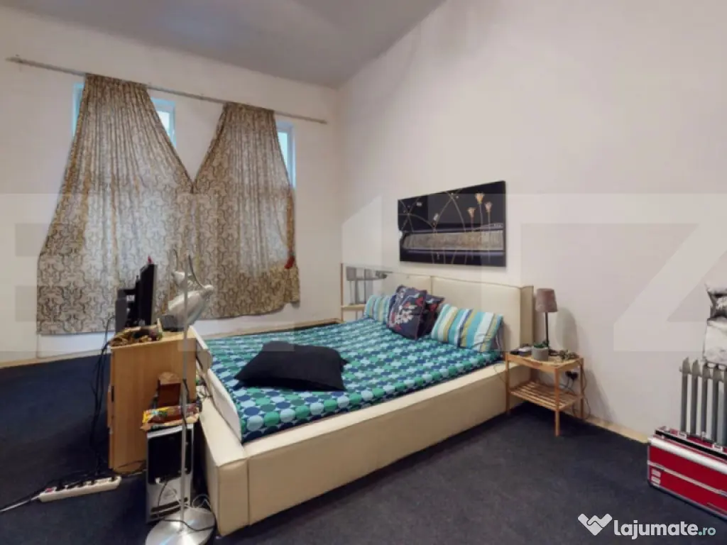 Casă pe parter si etaj + mansarda, 84 mp, Armeneasca