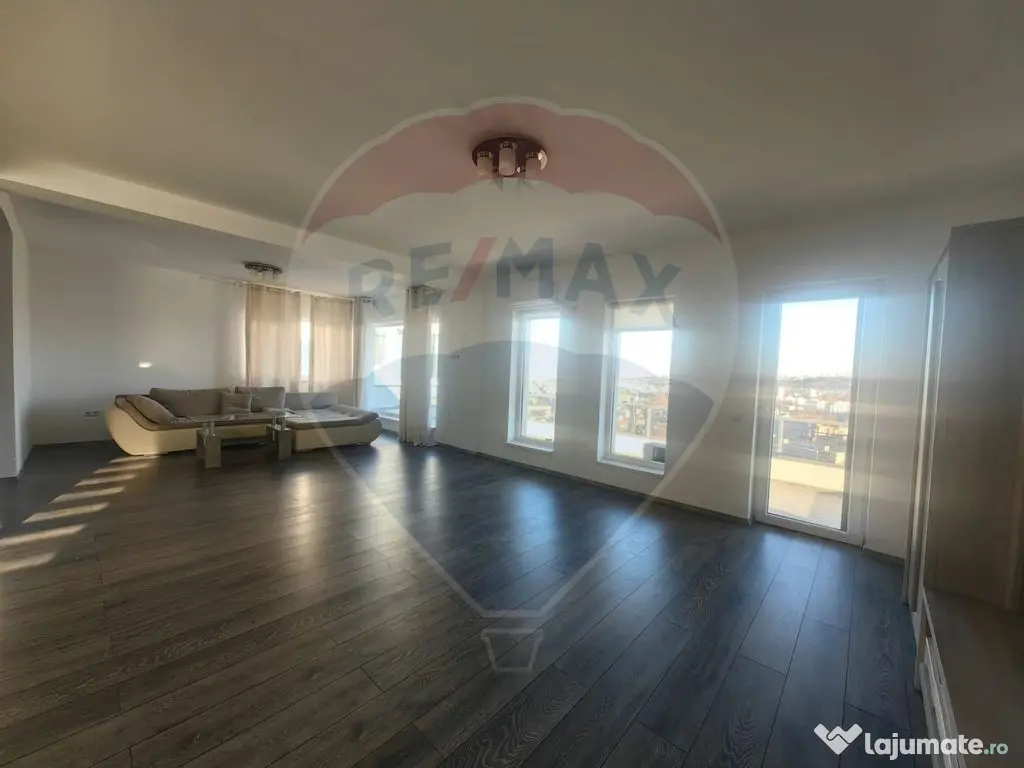 Casă tip duplex 4 camere de inchiriat 