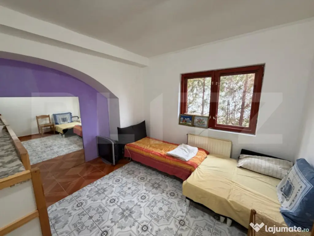 De inchiriat apartament cu 3 camere, la parter, cu terasa si