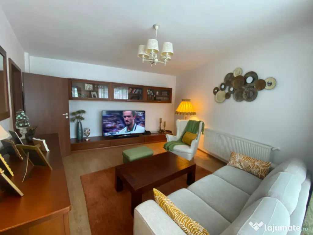 Apartament cu 2 camere 65 mp, decomandat, etaj intermediar, 