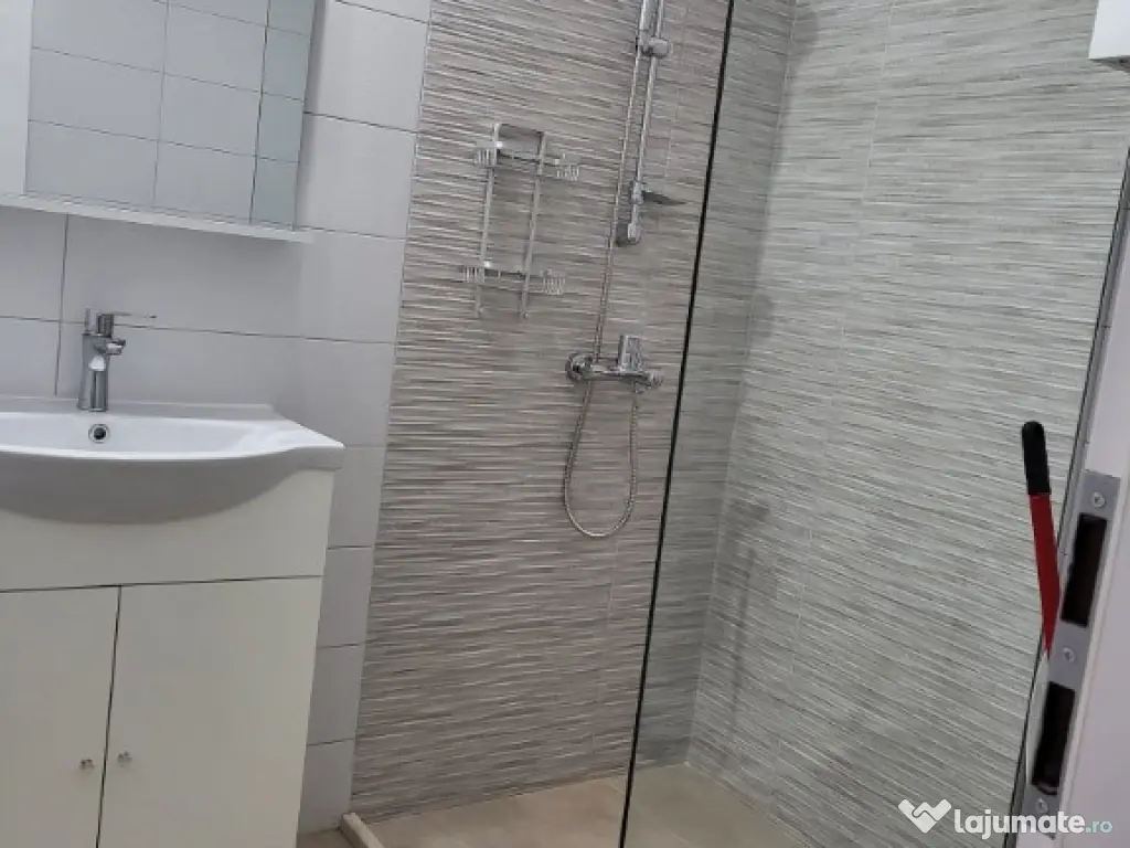 Garsoniera de inchiriat - cu loc de parcare privat! 