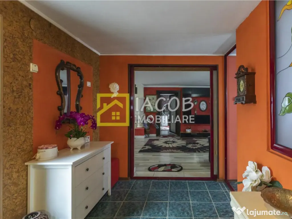 Casa P M, comuna Margineni, Bacau 