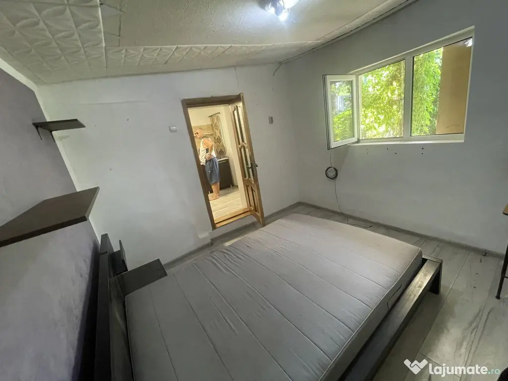 Casa de inchiriat, Micro 17 - curte spatioasa, loc de par... 