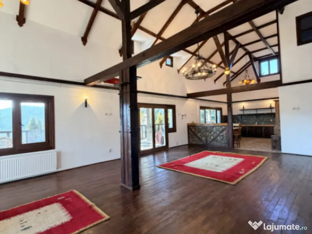 Refugiu Exclusivist Prahova Casa cu 5.2 ha, Panoramă Pârâ