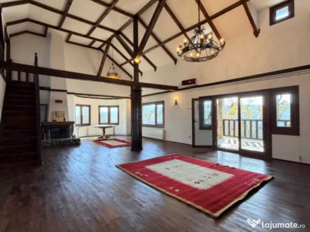 Refugiu Exclusivist Prahova Casa cu 5.2 ha, Panoramă Pârâ