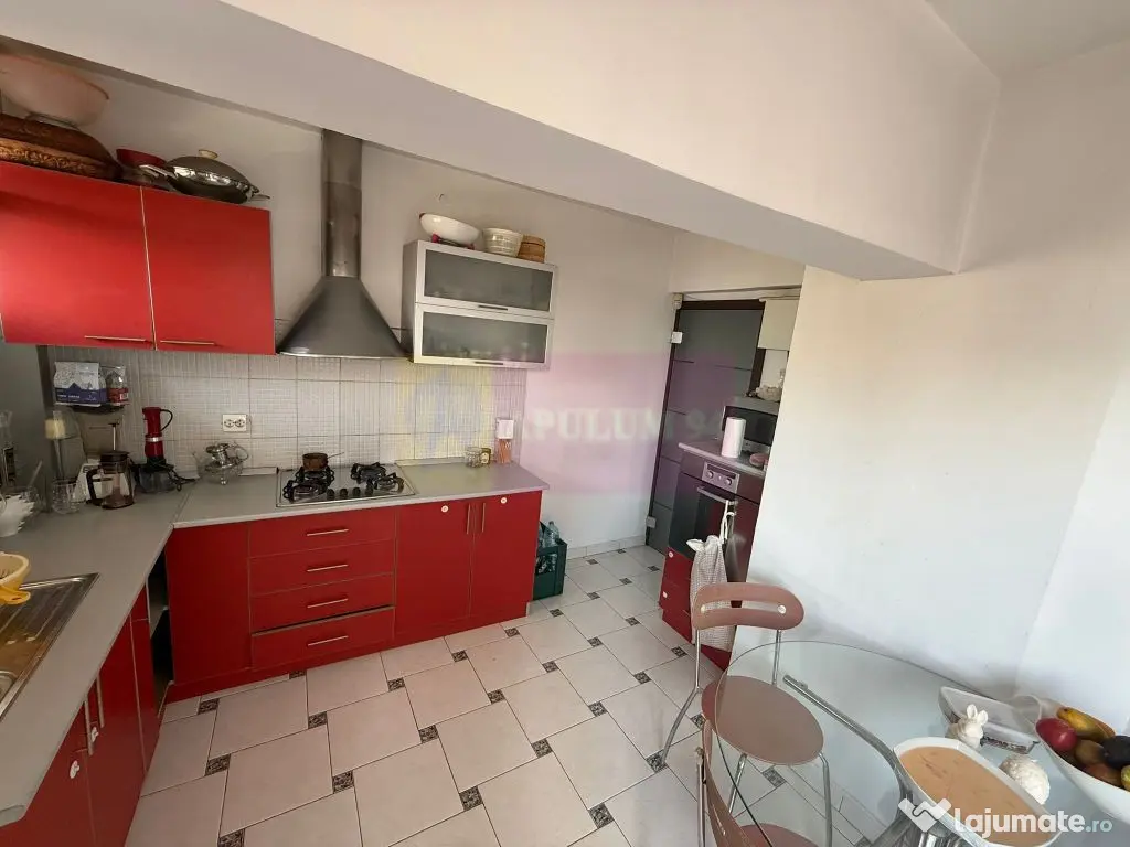 Apartament 3 camere LUX 85mp + loc parcare Cal. Calarasilor