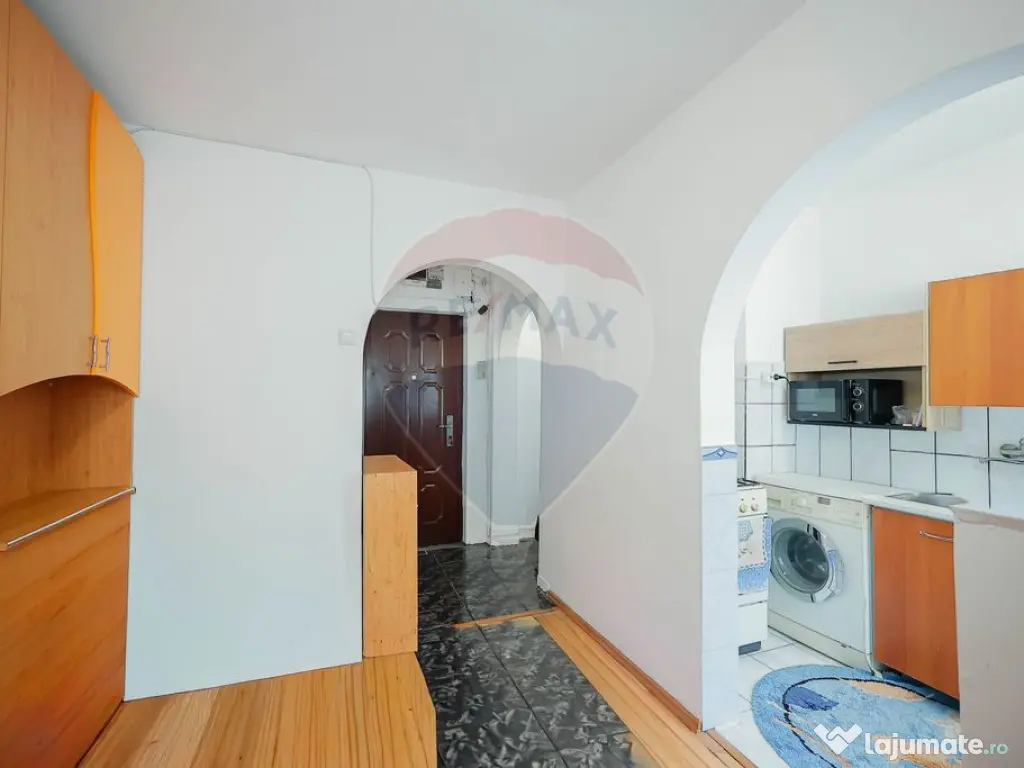 Apartament 3 camere de vânzare – Rogerius, Str. Cornel...