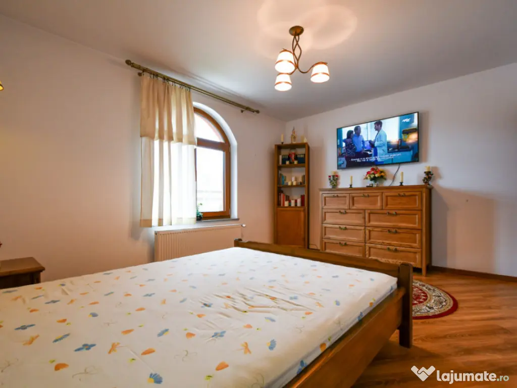 Vila independenta energetic cu teren 427mp pe colt COMISION