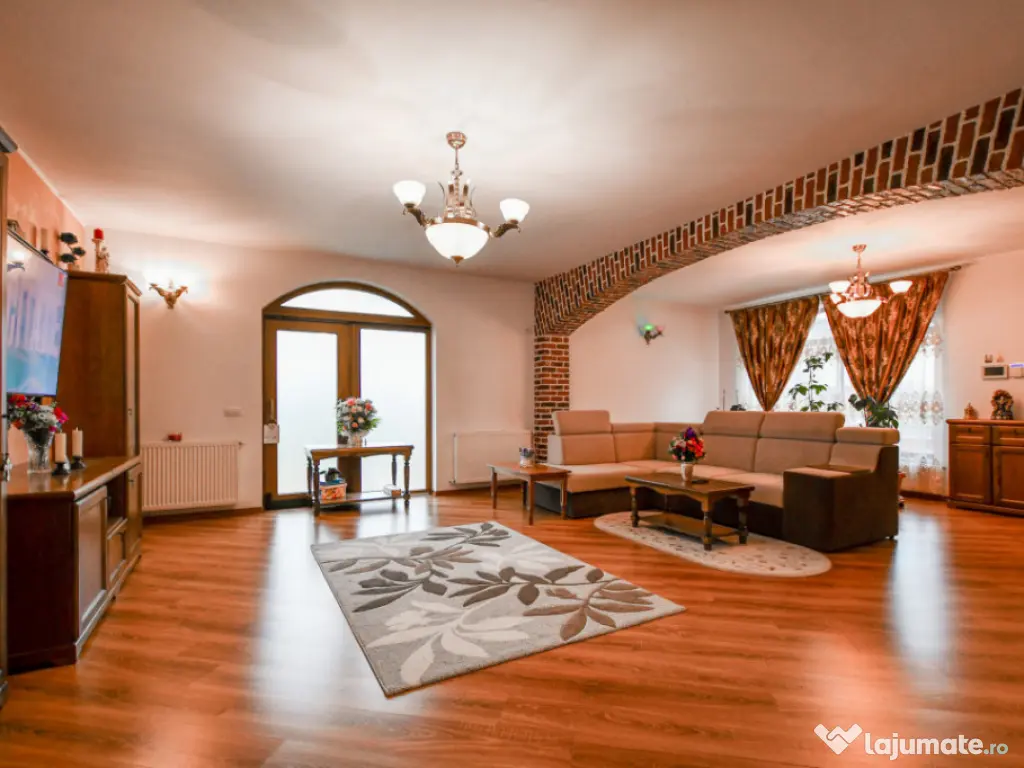 Vila independenta energetic cu teren 427mp pe colt COMISION