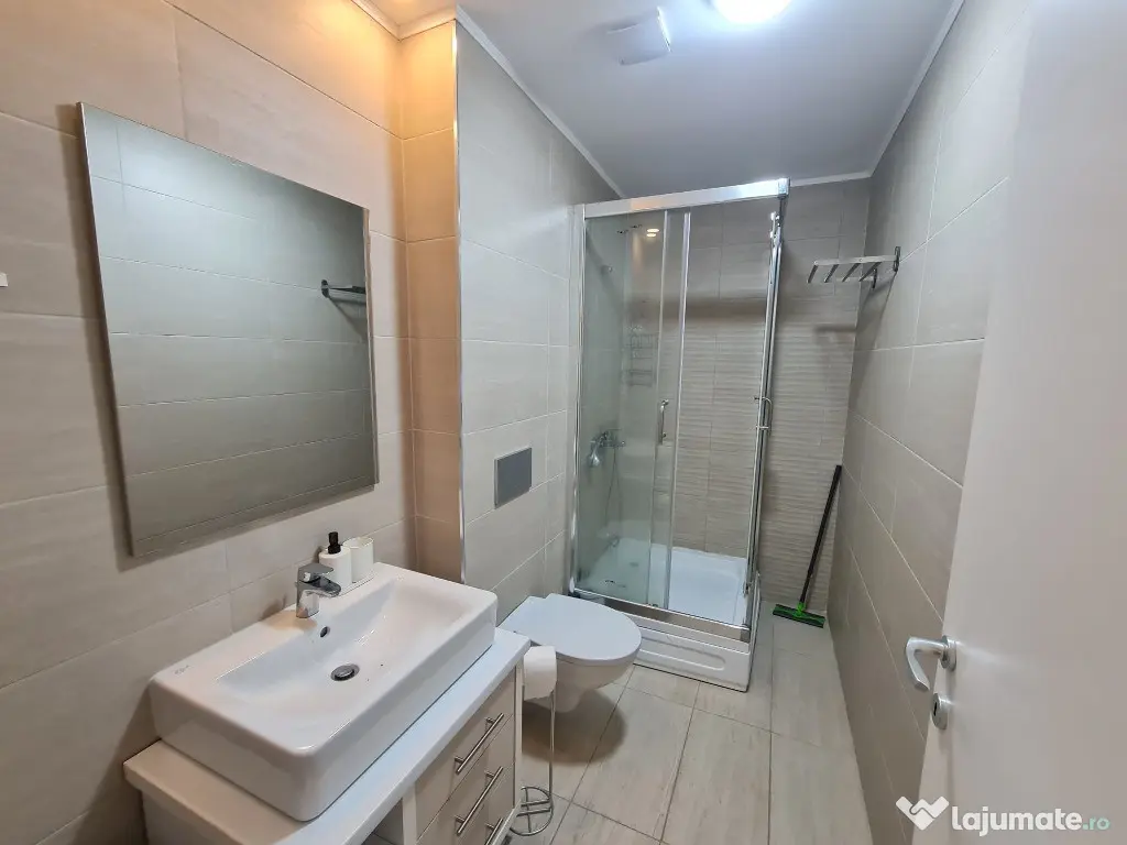 COSMOPOLIS - Apartament 3 camere mobilat si utilat 