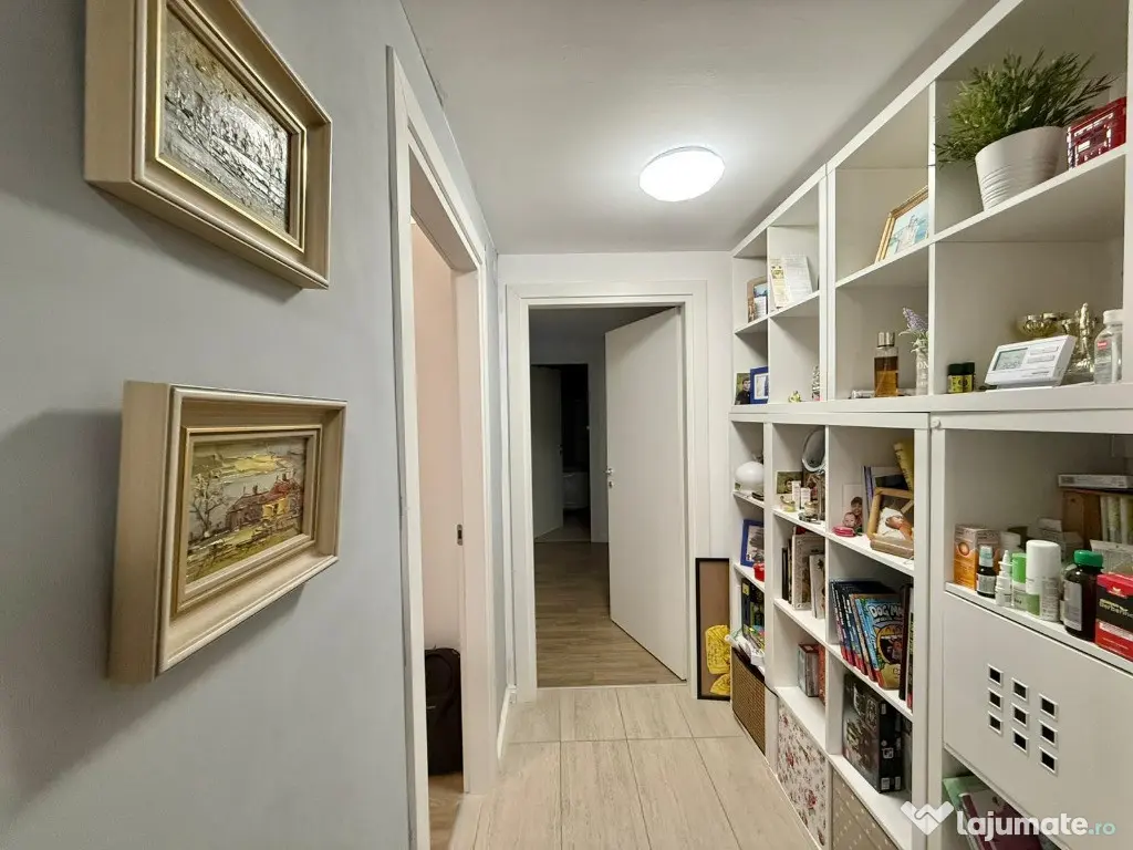 COSMOPOLIS - Apartament 3 camere spatios, vedere piscina 