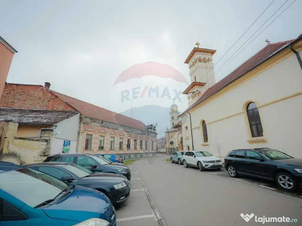 De vânzare apartament 4 camere, Ultracentral - Piața Ra... 