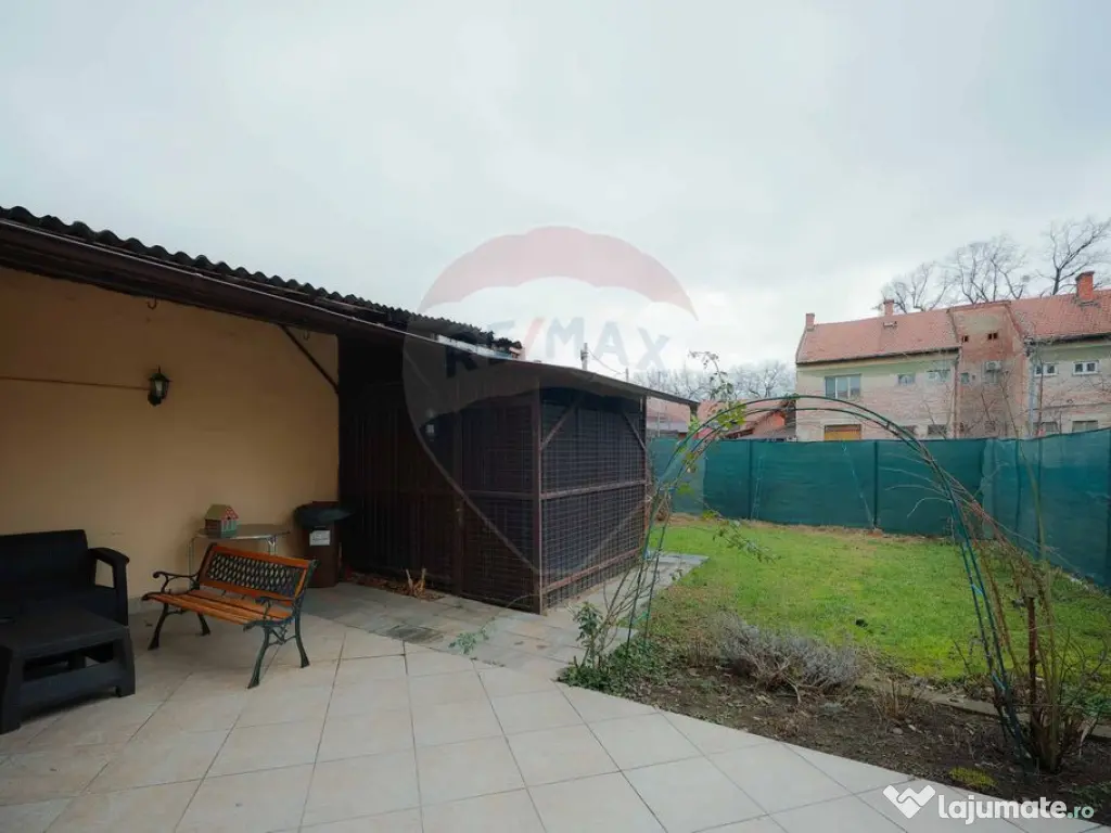 De vânzare apartament 4 camere, Ultracentral - Piața Ra... 