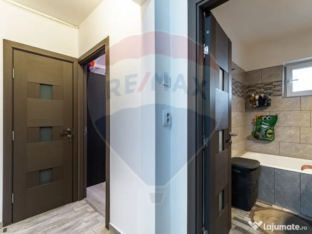 COMISION 0%| APARTAMENT| 2 CAMERE| DECOMANDAT| RENOVAT| Z... 