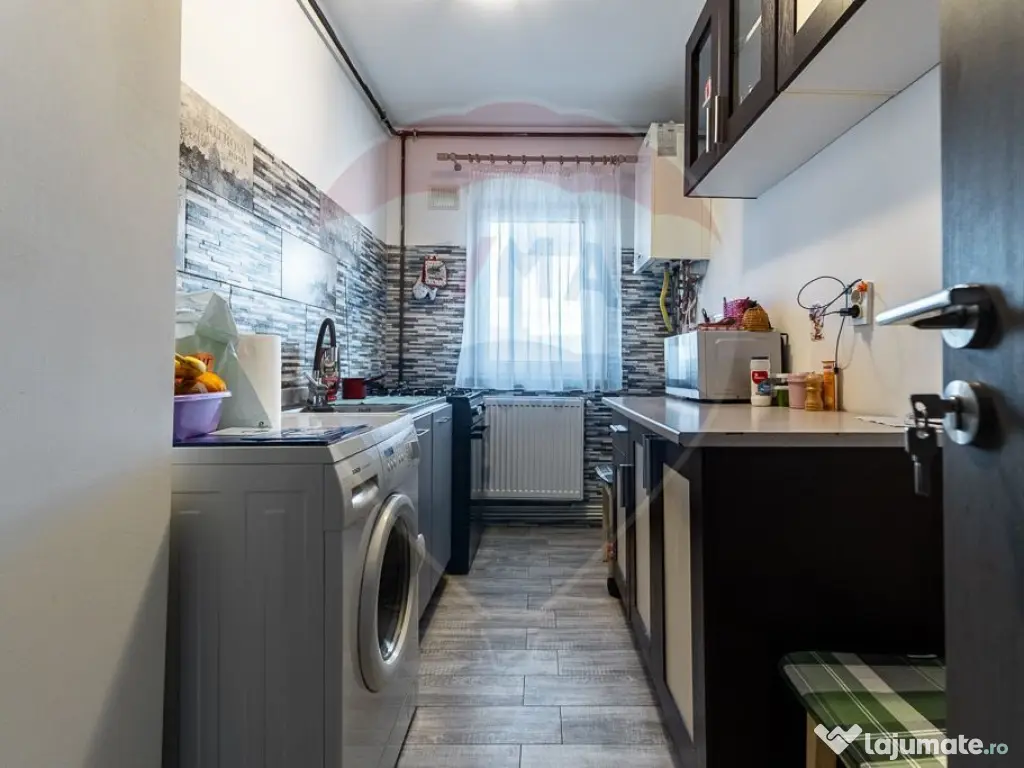 COMISION 0%| APARTAMENT| 2 CAMERE| DECOMANDAT| RENOVAT| Z... 