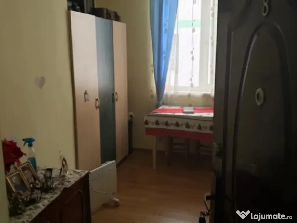 Doua camere de camin cu baie separata - zona Rulmentul