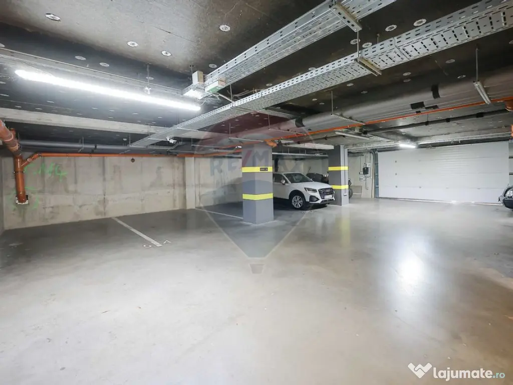 Apartament/Penthouse de Închiriat cu 3 Dormitoare și Te... 