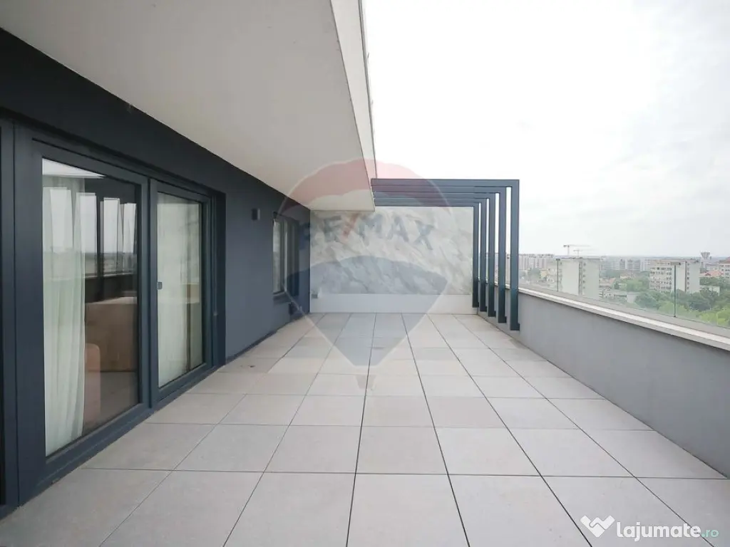 Apartament/Penthouse de Închiriat cu 3 Dormitoare și Te... 