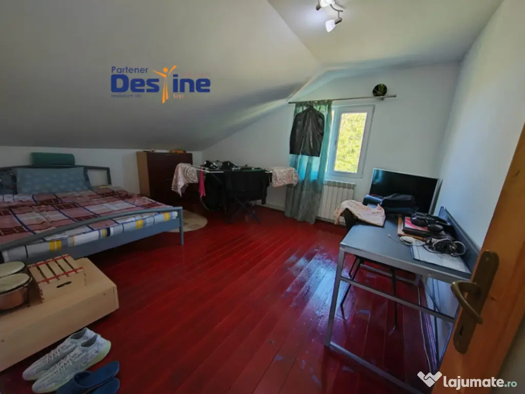 Casă individuală P+M, 164 mp utili + 1062 mp teren, COPOU